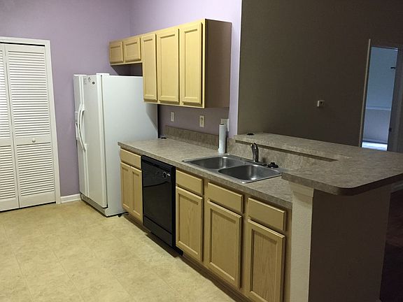 4th image of 6105 Maggies Cir Unit 106