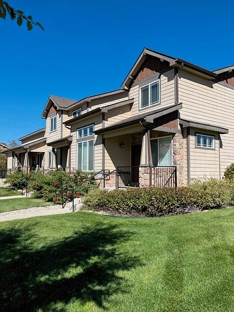 1st image of 2913 Denver Dr #1