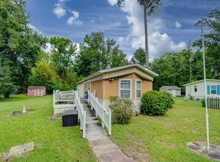 659 Lea Dr, Hampstead, NC 28443