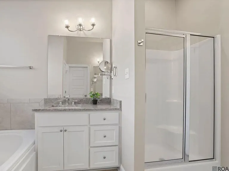 8123 Stonelake Circle East Ave — Photo 13