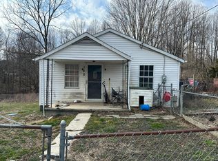 160 Mullens St, Coal City, WV 25823