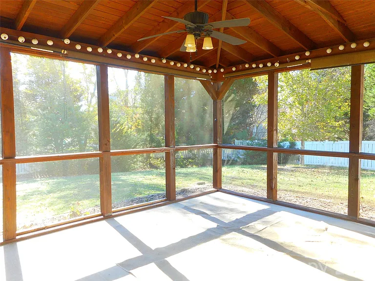 5722 El Campo Ct — Photo 4