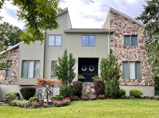 26 Harrison Ct, Woodland Park, NJ 07424