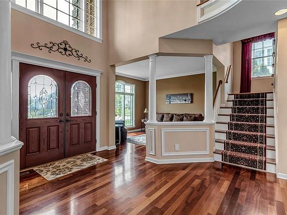 5th image of 6228 Creekhaven Dr