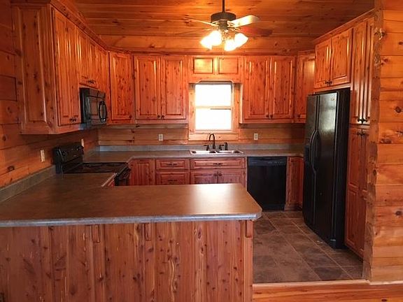 Kitchen with all Appliance