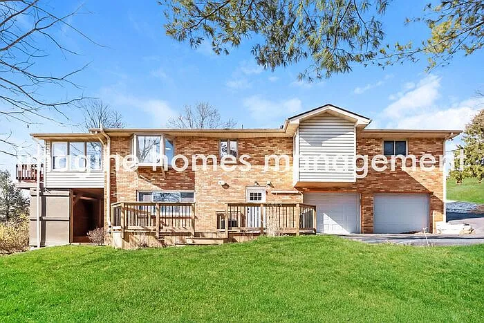 229 Marion Dr — Photo 13