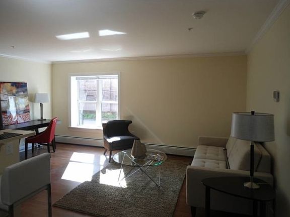 3rd image of 1040 Delaware Ave APT 409