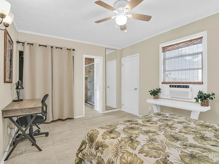 3218 Palm Dr — Photo 10