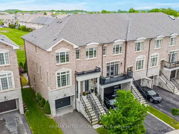 2427 Baronwood Dr, Oakville, ON L6M 0J7