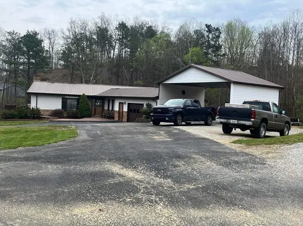 591 Silver Fox Dr, Louisa, KY 41230