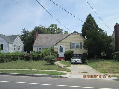 160 Brookside Ave, Roosevelt, NY, 11575