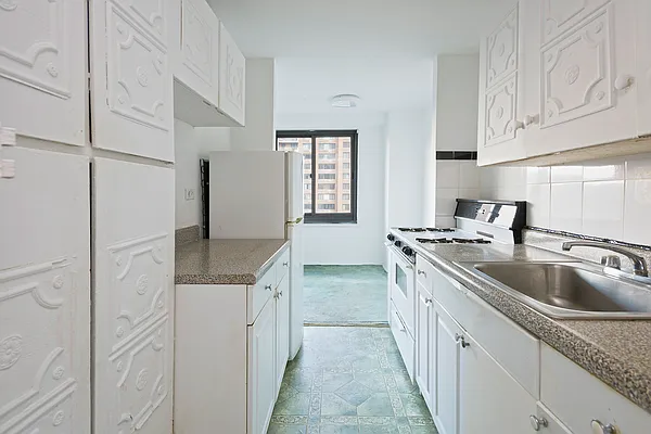 Sold by Halstead Real Estate | media 13