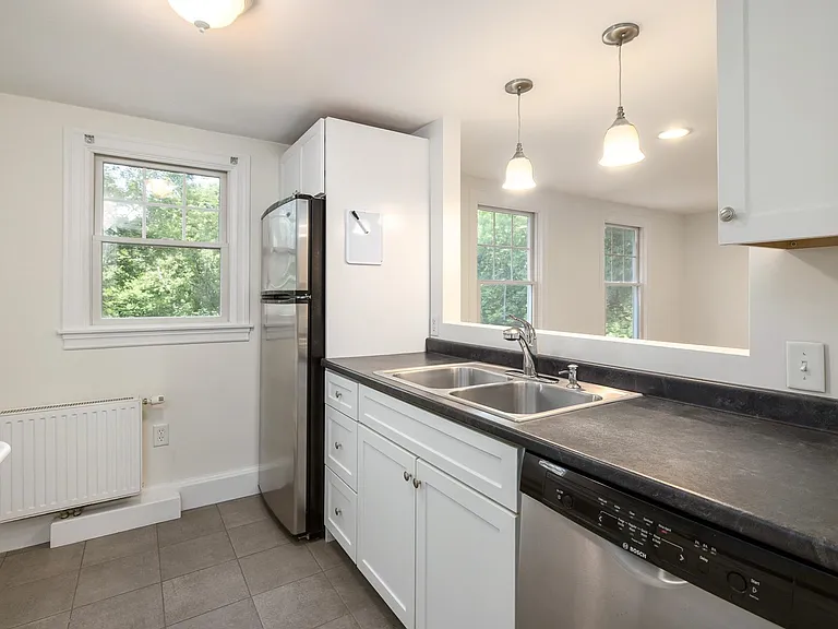 272 South St — Photo 14