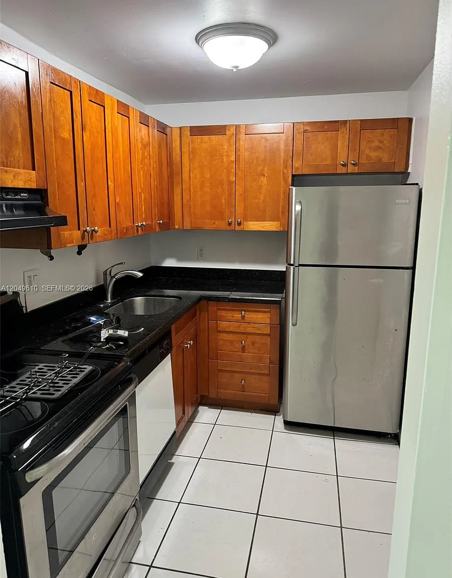 Summit Chase Condo — Photo 1