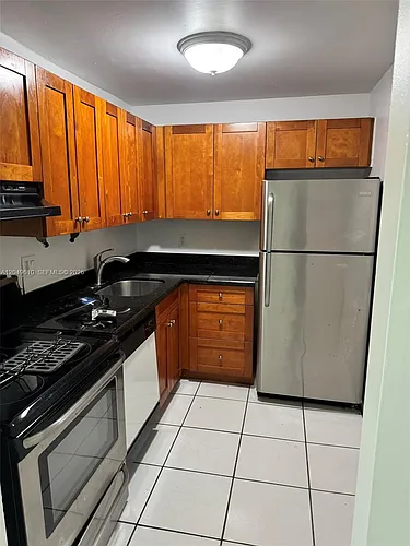 8511 NW 8th St #303 Photo 1