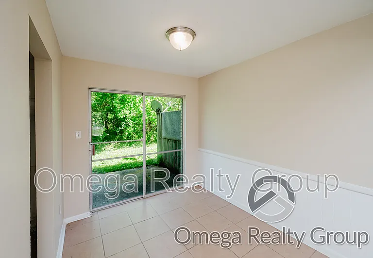 208 Rolling Mill St #7 — Photo 11