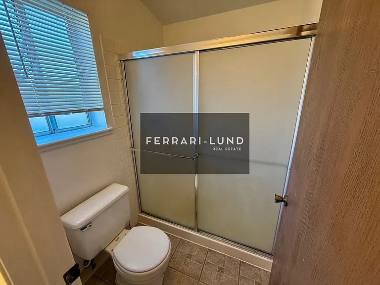 6065 Diplomat Dr — Photo 13