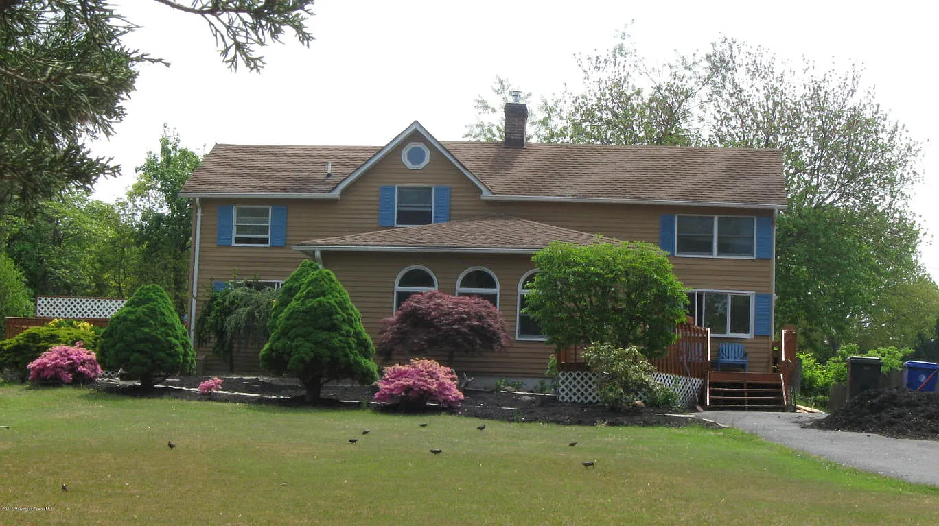 567 Princess Ct photo 1