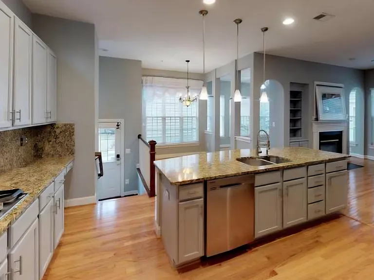 13131 Clarksburg Square Rd — Photo 22