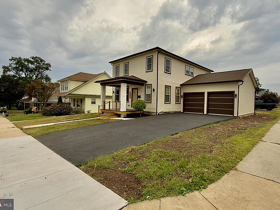 4th image of 1011 Elnore Ave