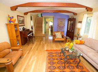 1042 Amoroso Pl, Venice, CA 90291