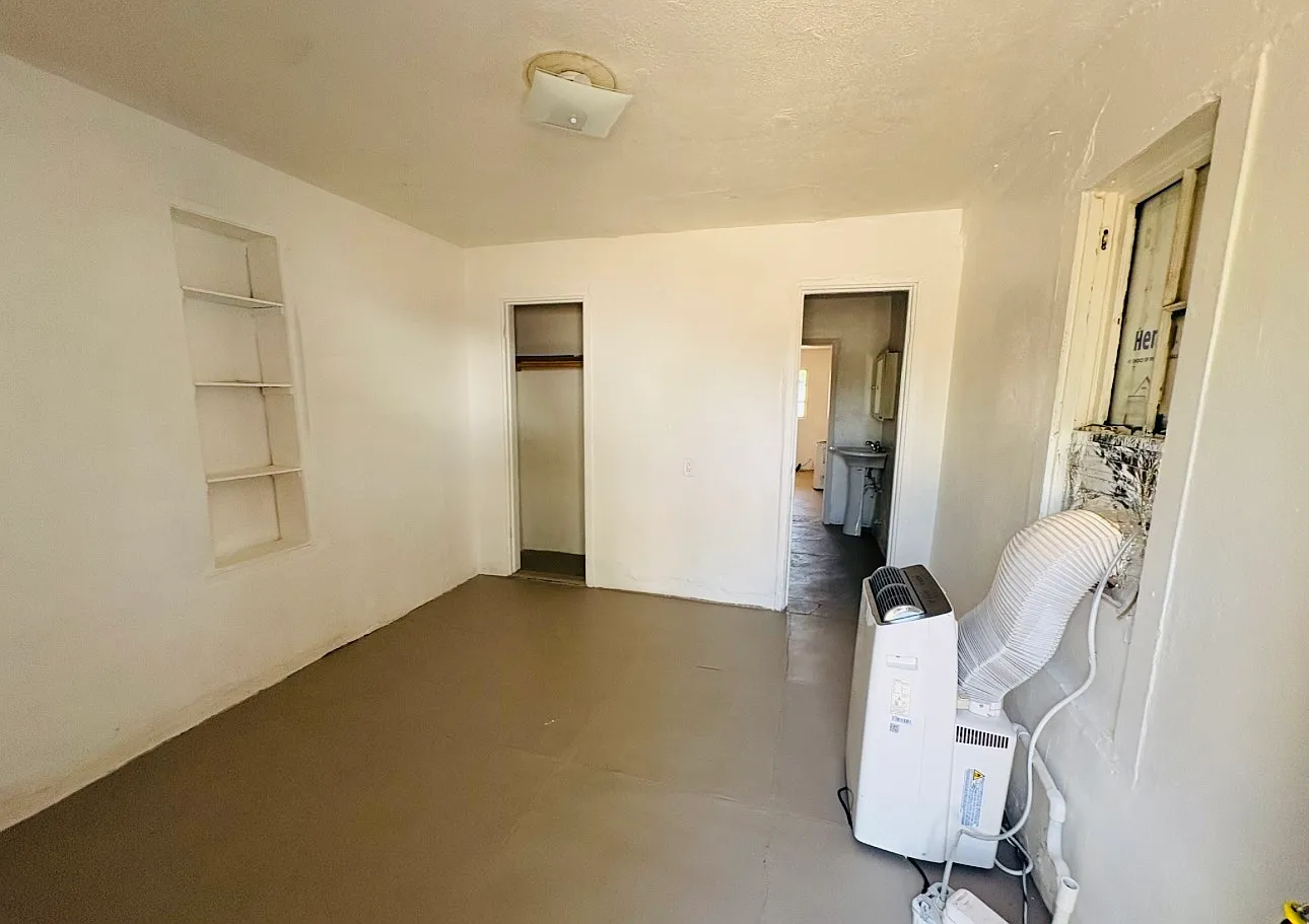 1 bed, 550 sqft, $900 — Photo 2
