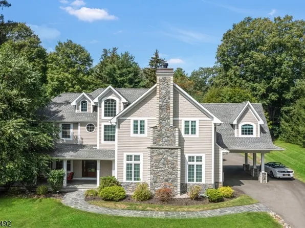 11 Glendale Rd, Park Ridge Boro, NJ 07656