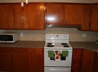 860 Fritztown Rd, Sinking Spring, PA 19608