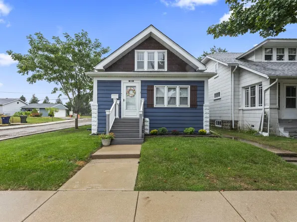 900 South 56th STREET, West Allis, WI 53214