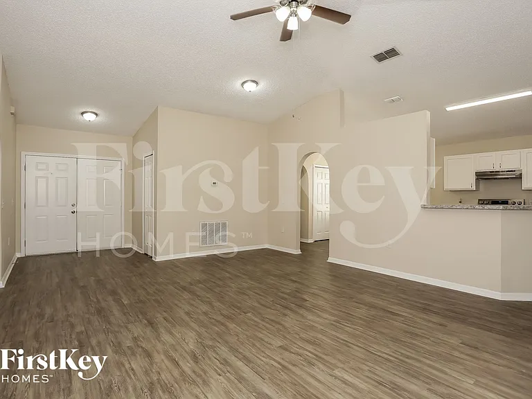 2540 Sunrise Ridge Ln — Photo 3