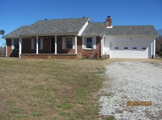 305 Swafford Ln, Jacks Creek, TN 38347