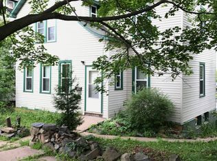 512 E 6th St APT 2, Duluth, MN 55805