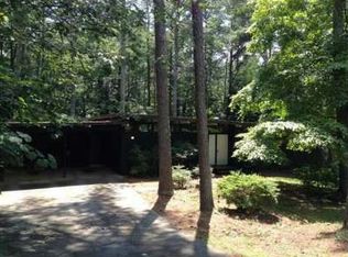 5038 Sandstone Ct SW, Lilburn, GA
