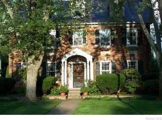 288 Ruskin Rd, Amherst, NY 14226