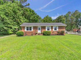 232 Old Savannah Rd, Burgaw, NC 28425