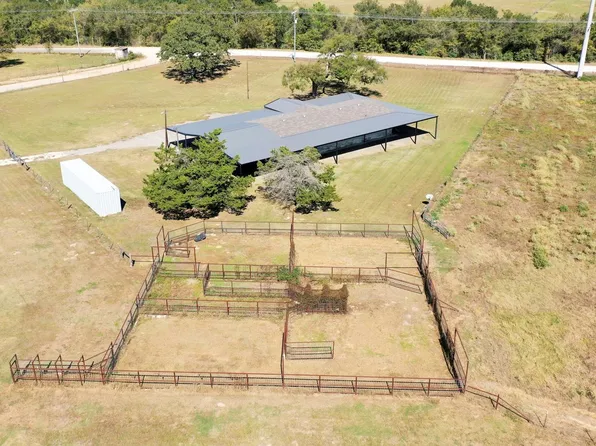 24644 Old Highway 6, Navasota, TX 77868