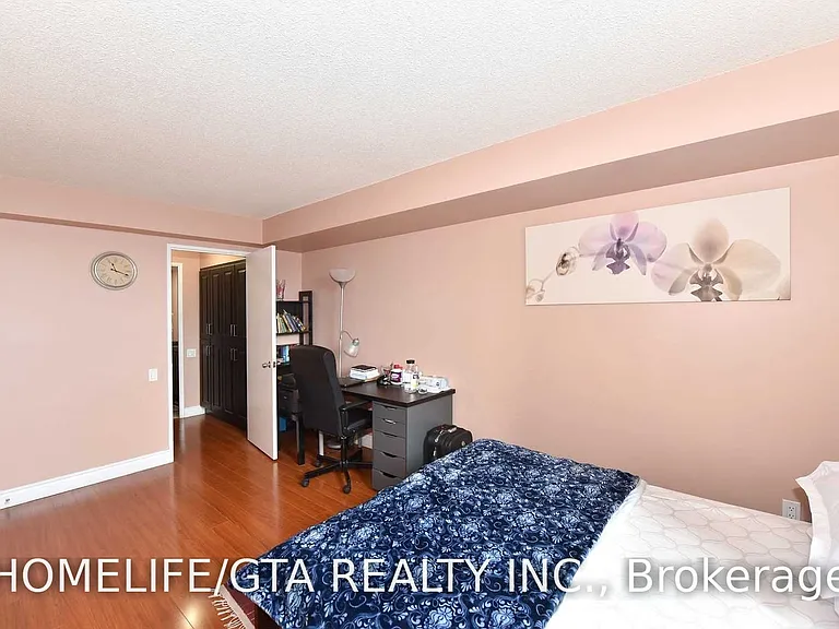 2460 Eglinton Ave E #1710 — Photo 18