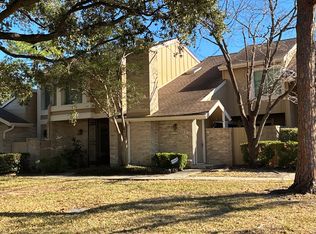 2305 Crescent Park Dr, Houston, TX 77077