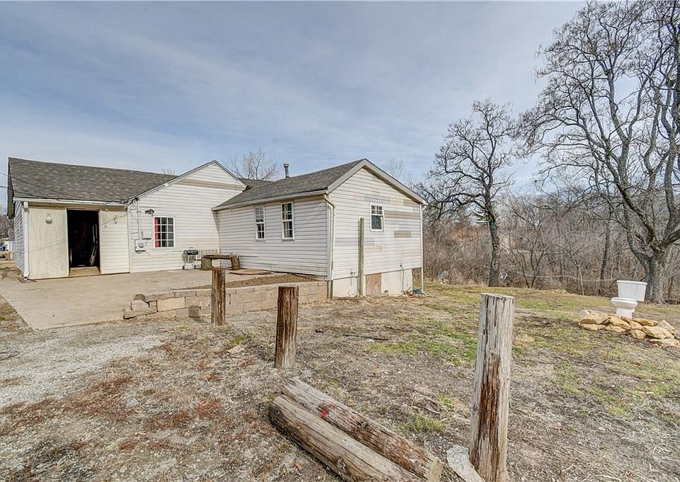 1st image of 5021 Emery Ave