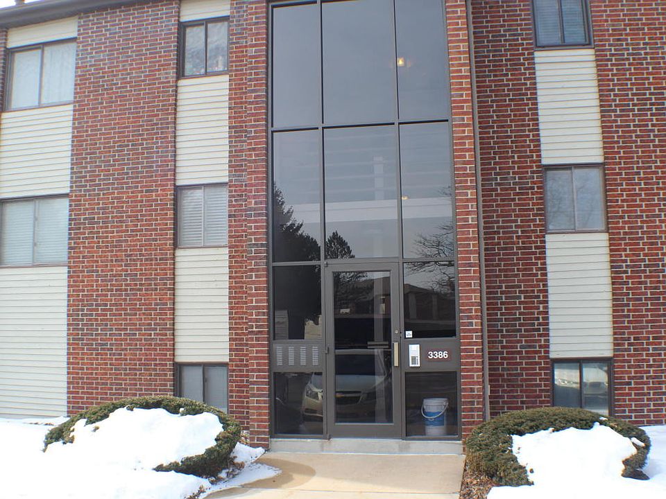 1st image of 3386 Devonwood Hls NE APT F