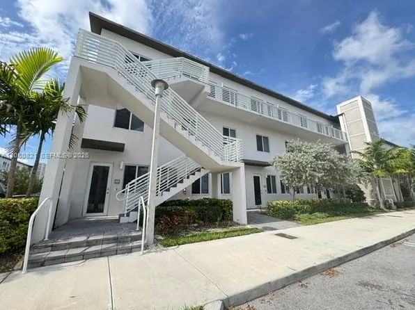 10270 NW 66th St #101, Doral, FL 33178