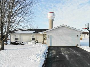 131 Harvest Glenn Dr, Davis Junction, IL 61020