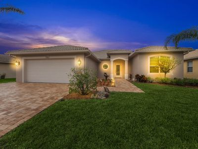 581 Waverly Circle, Port Saint Lucie, FL, 34983
