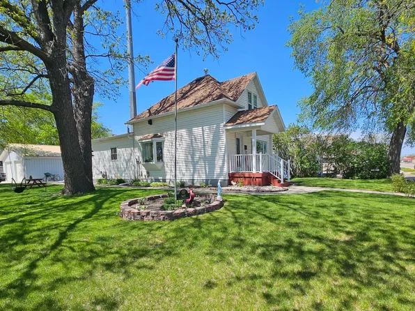 507 Atlantic Ave N, Thief River Falls, MN 56701