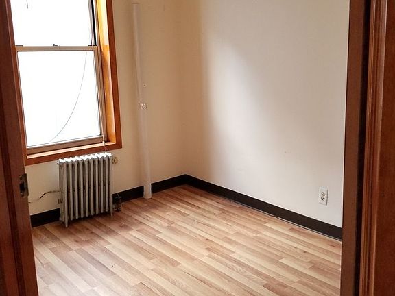 4th image of 3241 43rd St #2R