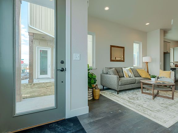 A3 - Entry Way 2.jpg