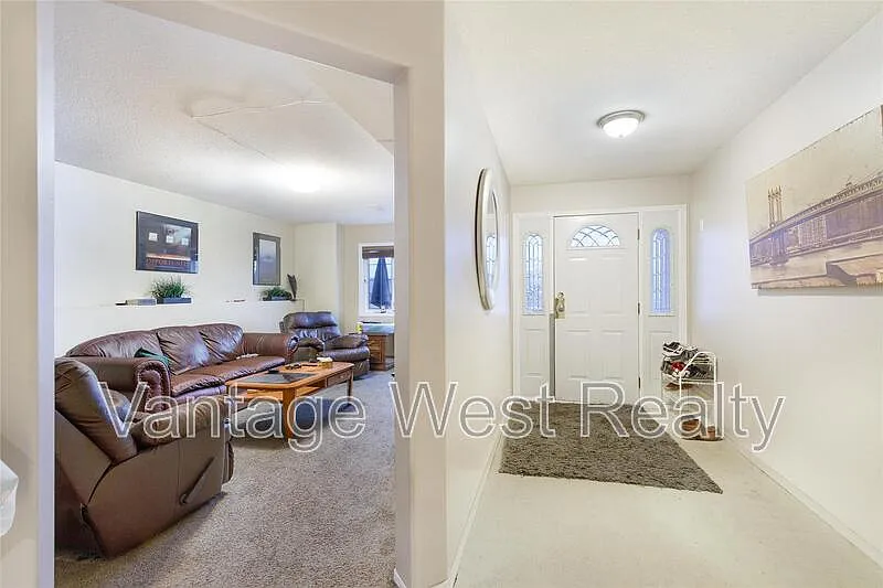 2 bed, 1.0 bath, 1100 sqft, $1,675 — Photo 4
