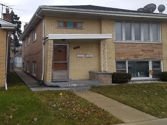 3rd image of 5807 W 55th St