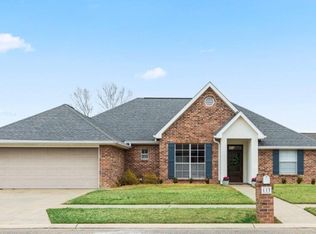 113 Cornish Pl, Youngsville, LA 70592