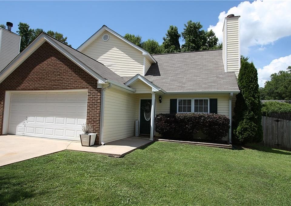 1st image of 45 Richmond Dr